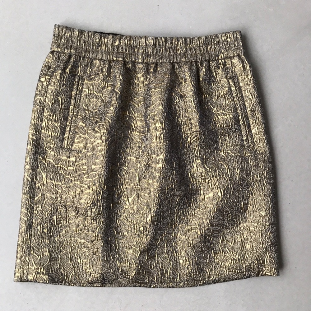 🎉HP LOFT gold metallic jacquard mini skirt